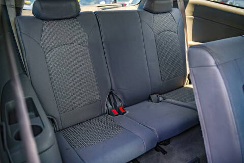 2011 Chevrolet Traverse LS