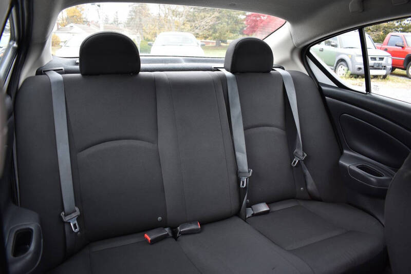 2016 Nissan Versa 1.6 S Plus