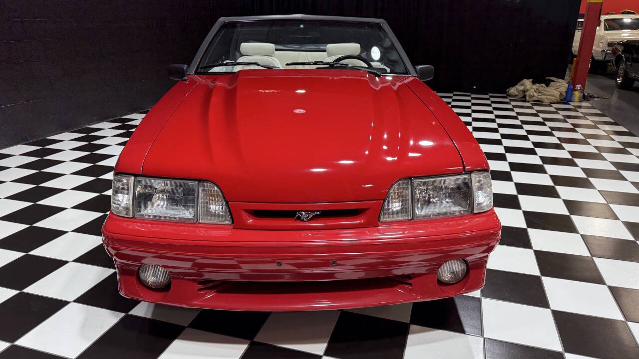 1993 Ford Mustang 12