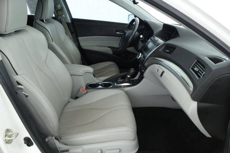 2020 Acura ILX w/Premium