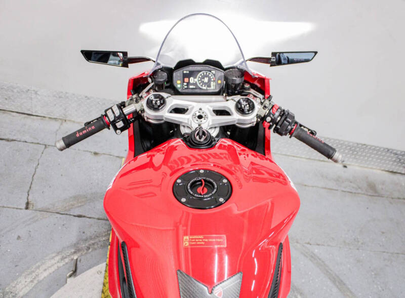 2022 Ducati Panigale V2