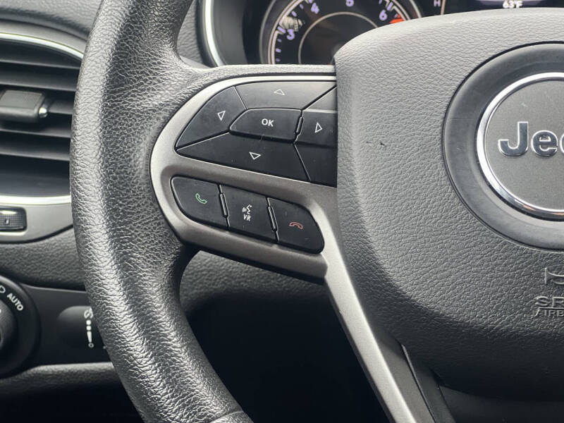 2019 Jeep Cherokee Latitude