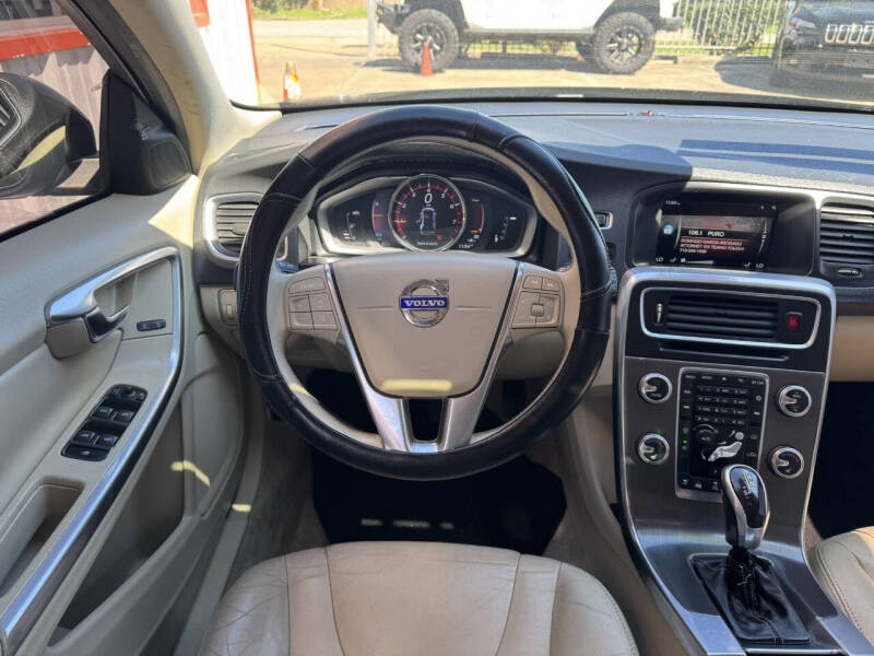 2016 Volvo V60 T5 Drive-E Premier