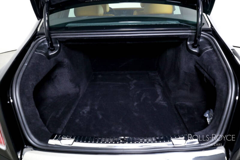 2024 Rolls-Royce Phantom EWB