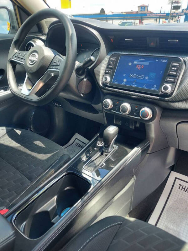 2024 Nissan Kicks SV