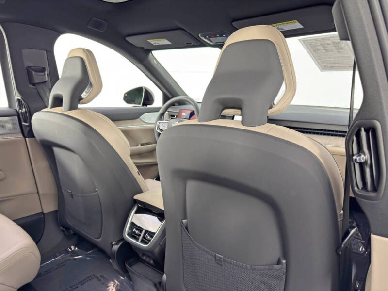 2025 Volvo EX90 Twin Performance Ultra 6P