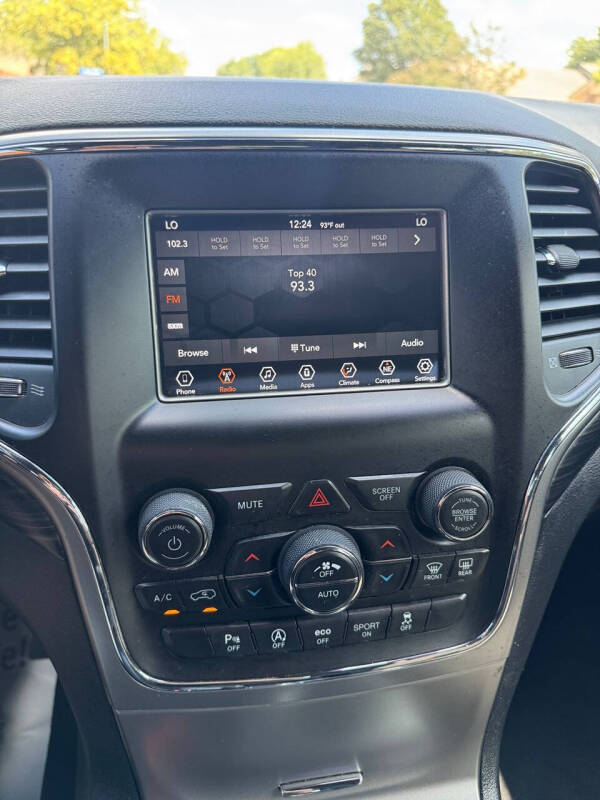 2020 Jeep Grand Cherokee Laredo E