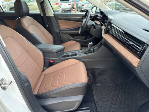 2025 Volkswagen Jetta SEL