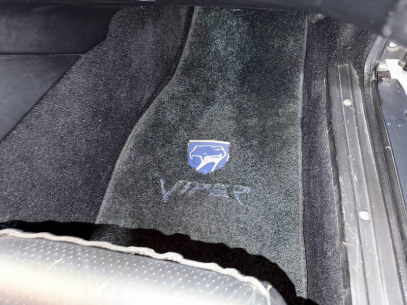 1996 Dodge Viper RT/10