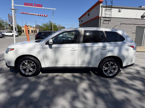 2014 Mitsubishi Outlander SE