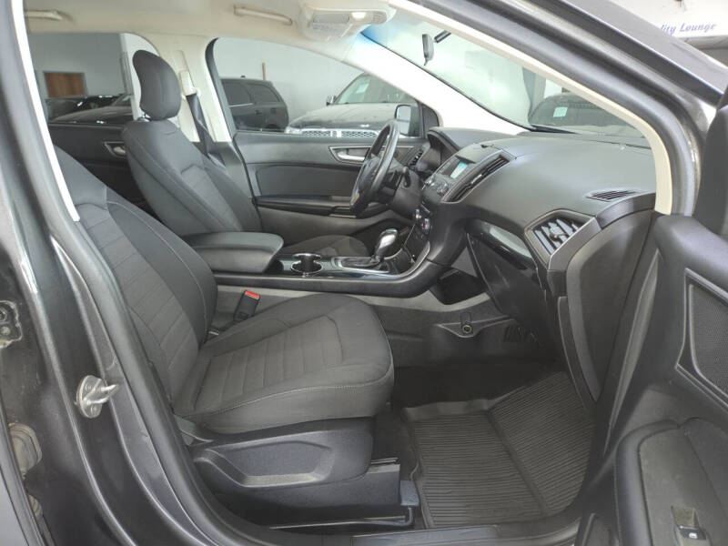 2016 Ford Edge SE