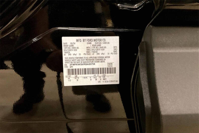 2024 Ford Edge Titanium