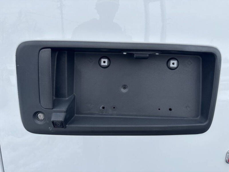 2024 GMC Savana 2500