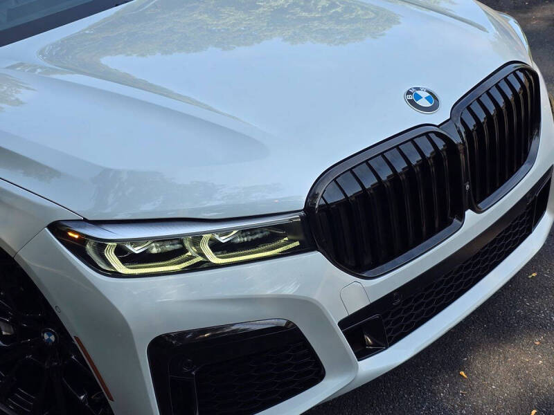 2022 BMW 7 Series 740i xDrive