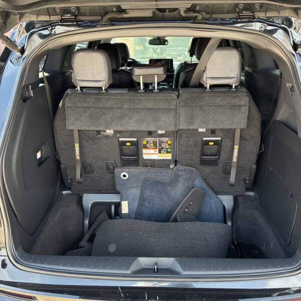 2022 Toyota Sienna XSE 7-Passenger