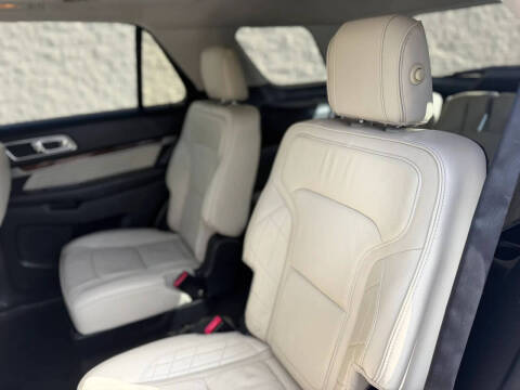 2016 Ford Explorer Platinum
