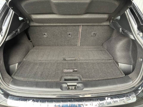 2017 Nissan Rogue Sport SV