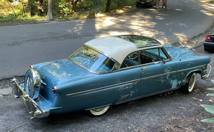 1954 Ford Crestline