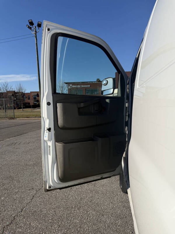 2019 Chevrolet Express 2500
