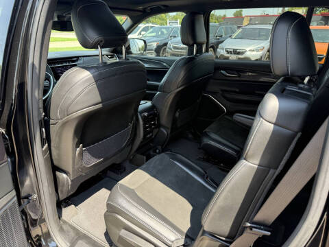 2021 Jeep Grand Cherokee L Laredo