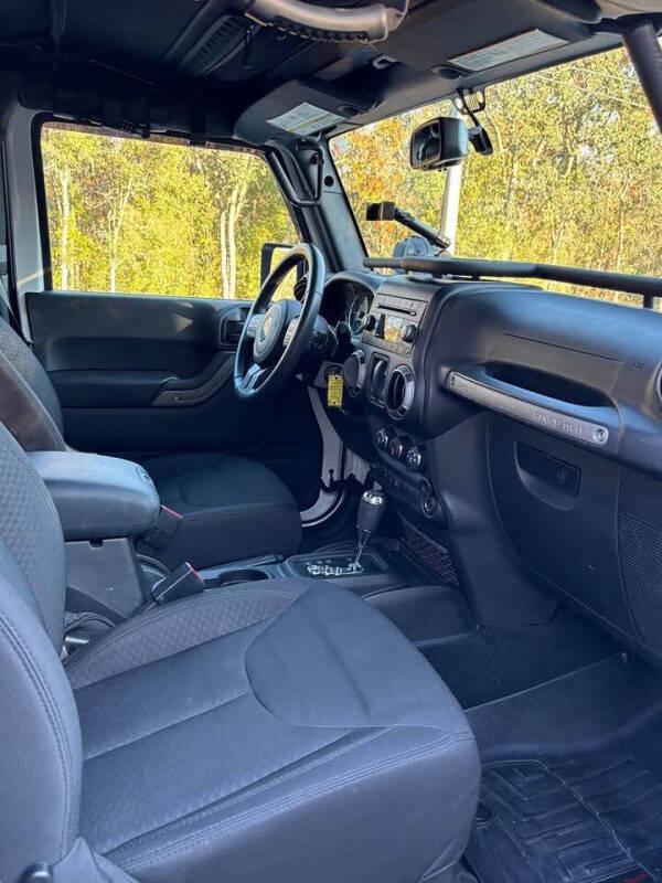 2017 Jeep Wrangler Sport