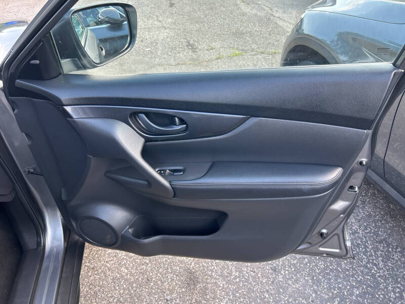 2020 Nissan Rogue S