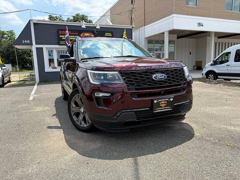 2018 Ford Explorer Sport's photo
