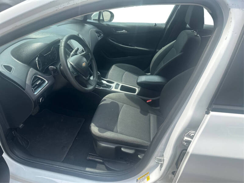 2017 Chevrolet Cruze LS Auto