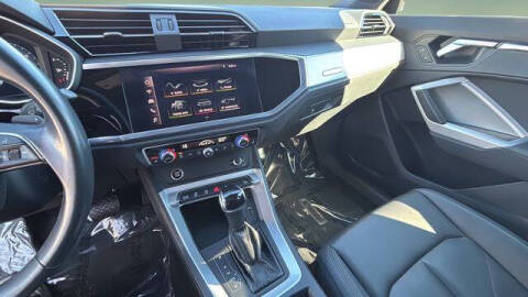 2021 Audi Q3 quattro S line Premium 45 TFSI