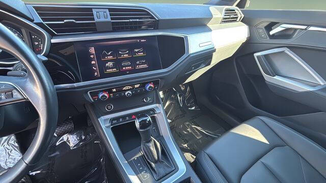 2021 Audi Q3 quattro S line Premium 45 TFSI