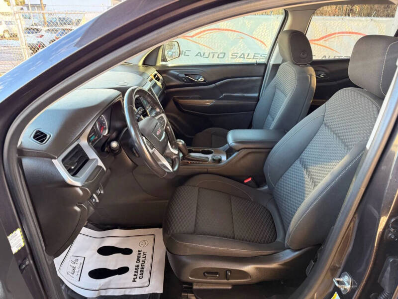 2018 GMC Acadia SLE-2