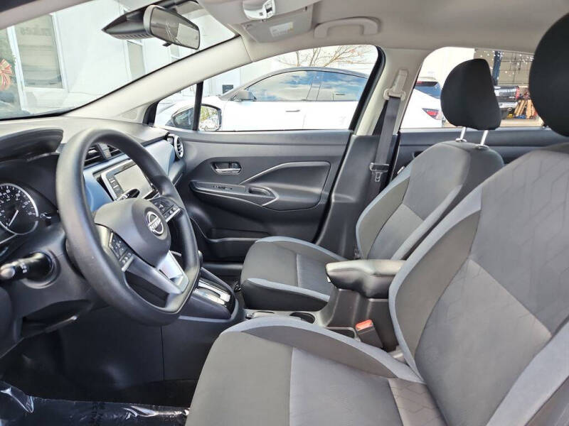 2024 Nissan Versa SV