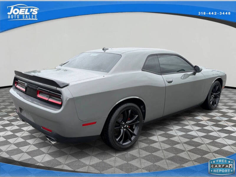 2018 Dodge Challenger SXT