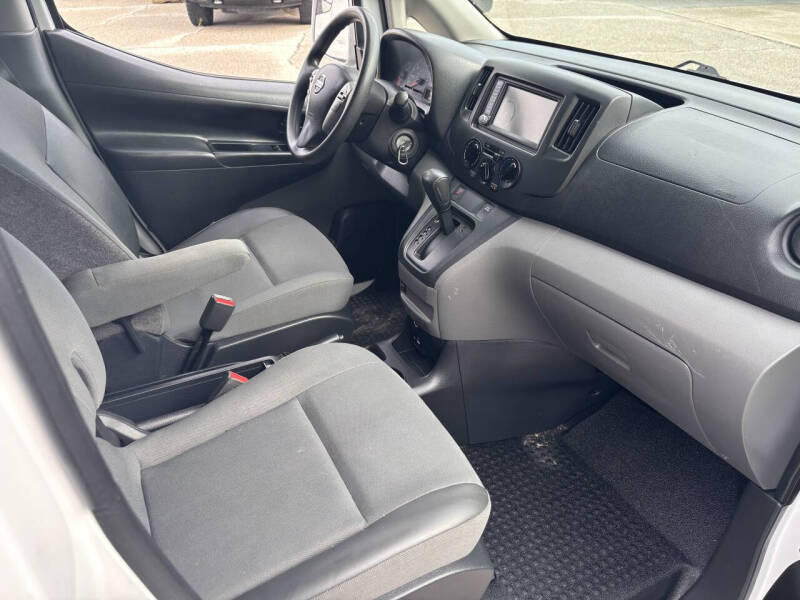 2020 Nissan NV200