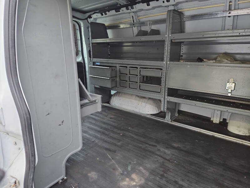 2018 GMC Savana 2500