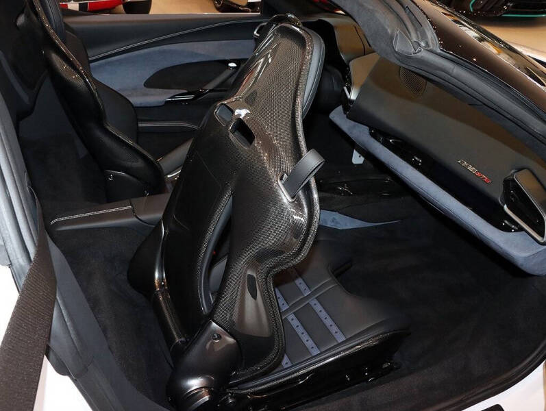 2025 Ferrari 296 GTS