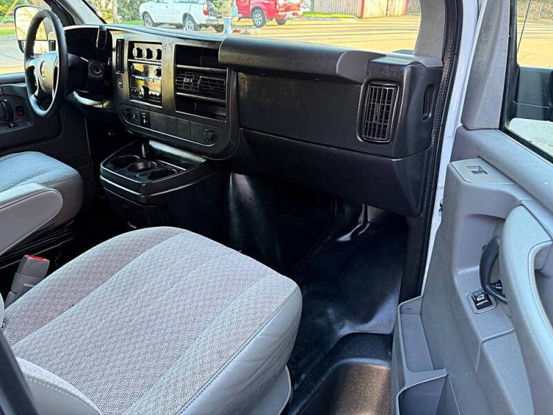2014 GMC Savana 2500