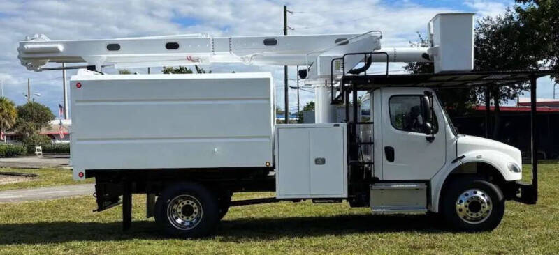 2018 Freightliner M2 106