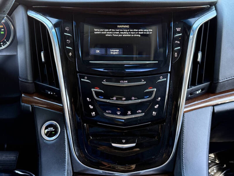 2016 Cadillac Escalade Standard