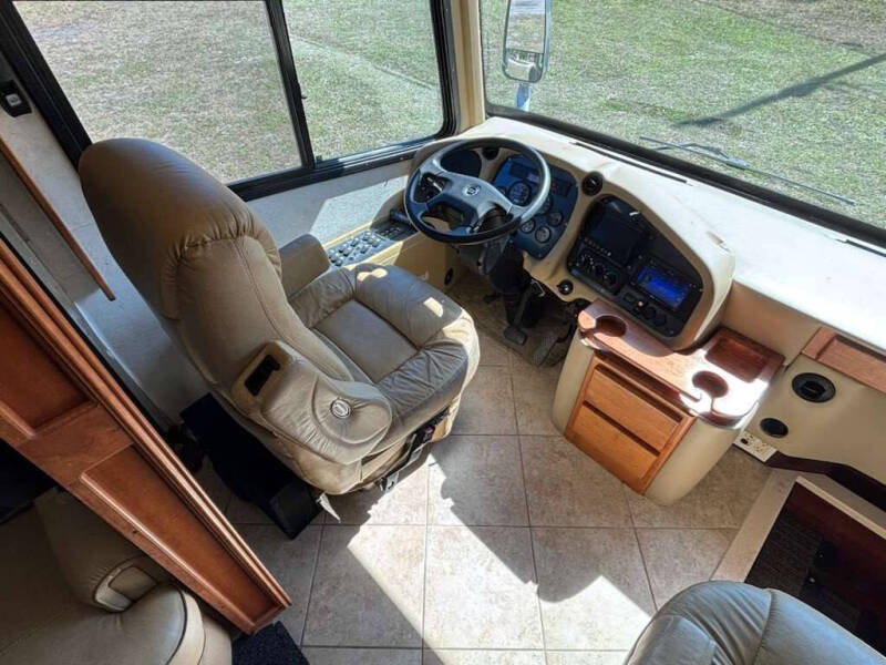 2008 Freightliner XC RAISED RAIL