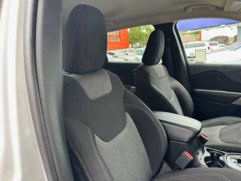 2017 Jeep Cherokee Sport Altitude