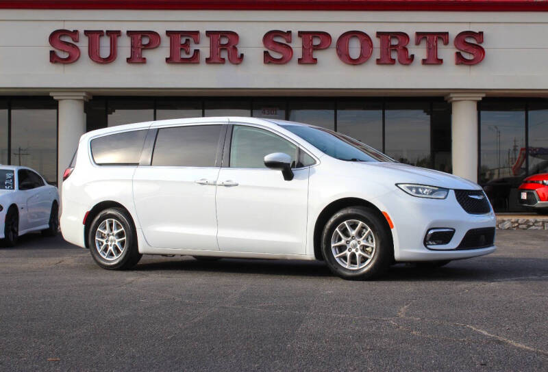 2023 Chrysler Pacifica Touring L