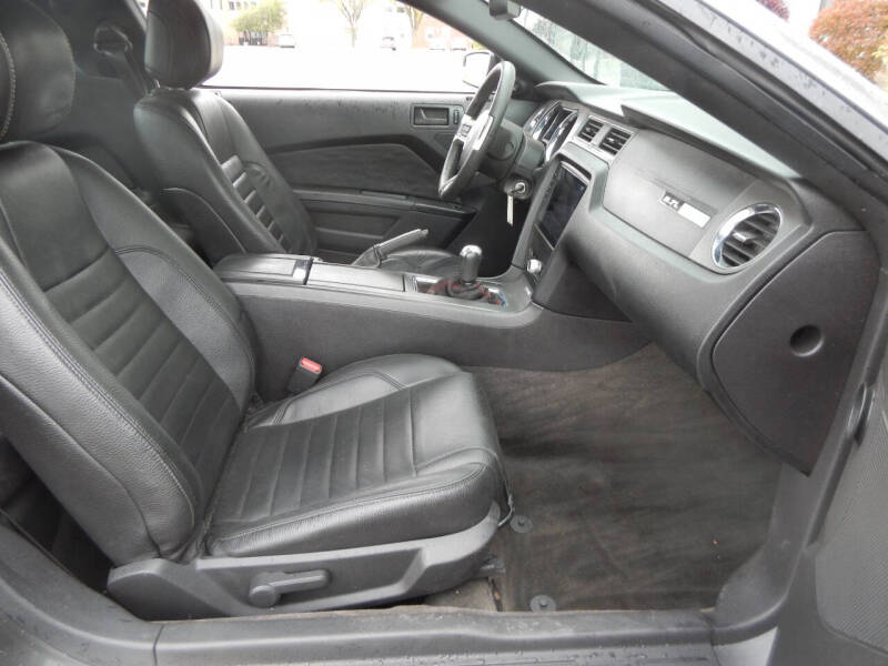 2014 Ford Mustang V6 Premium
