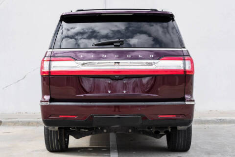 2019 Lincoln Navigator Select