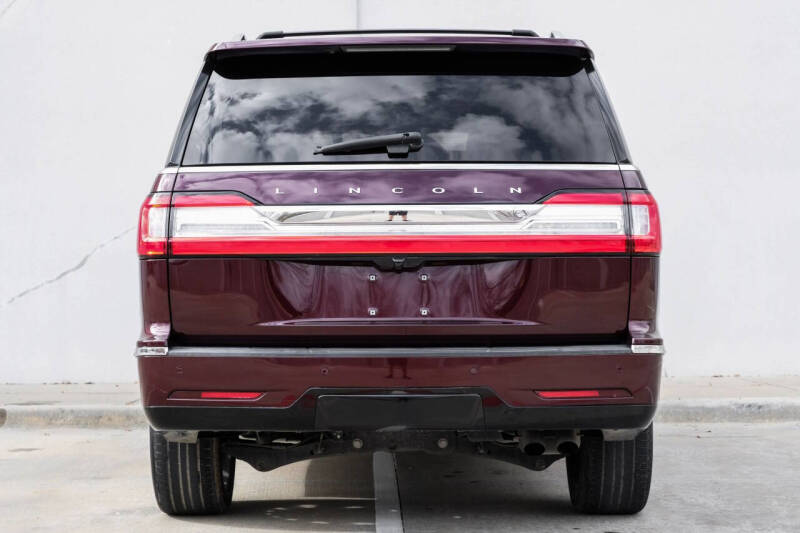 2019 Lincoln Navigator Select