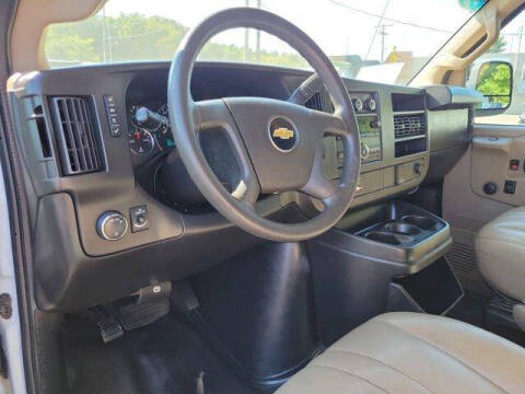 2017 Chevrolet Express 2500