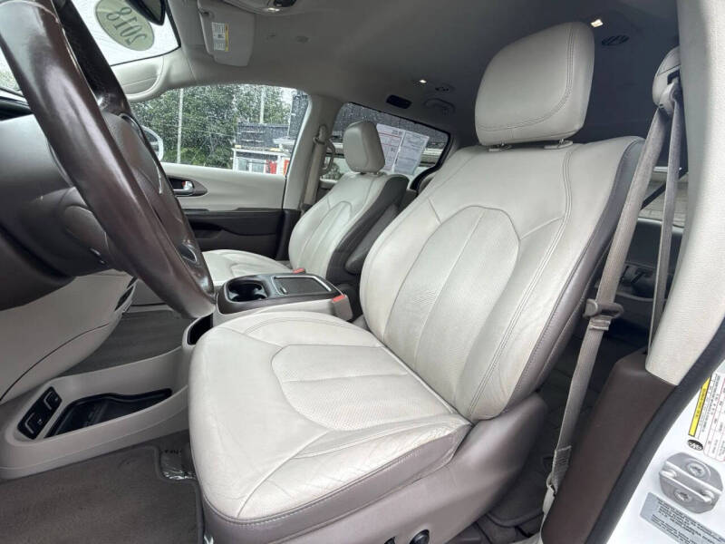 2018 Chrysler Pacifica Touring L Plus