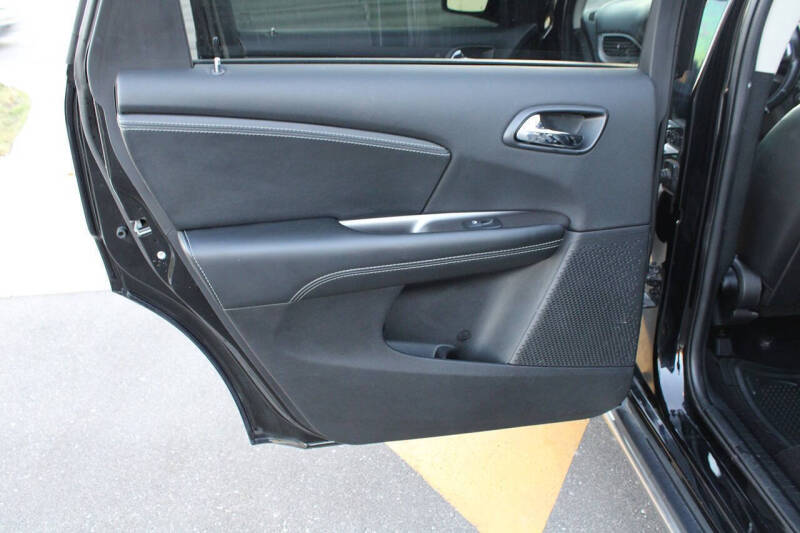 2018 Dodge Journey Crossroad