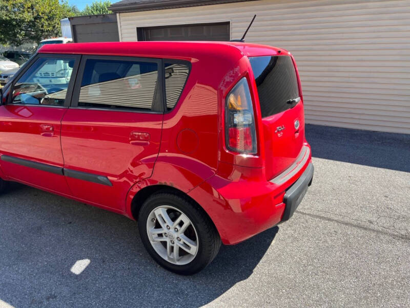2010 Kia Soul +