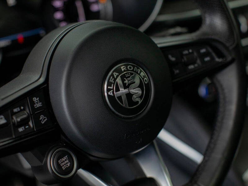 2022 Alfa Romeo Stelvio Ti